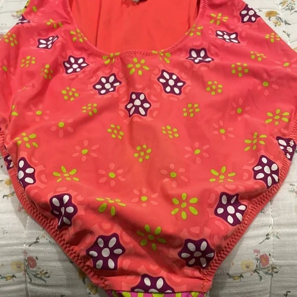 Super cute Trina Turk one piece - Picture 8 of 11